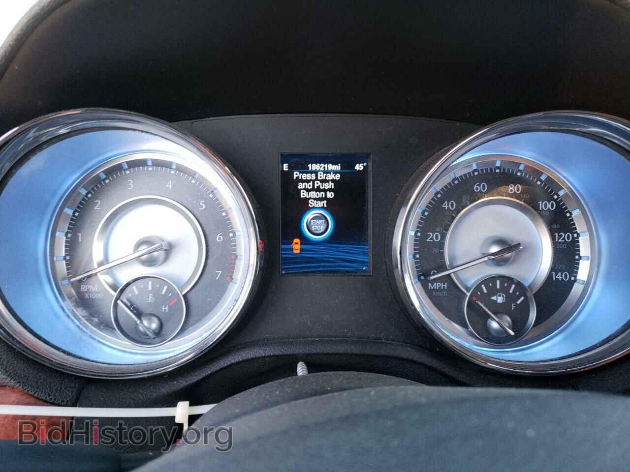 2014 CHRYSLER 300 - VIN: 2C3CCAAG8EH232472 - Фото 9