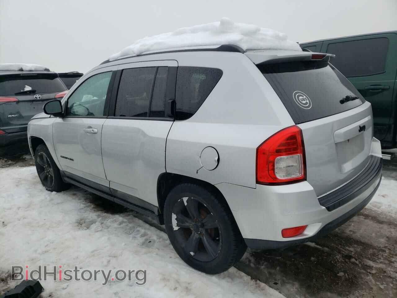 2011 JEEP COMPASS - VIN: 1J4NT1FA5BD138111 - Фото 2