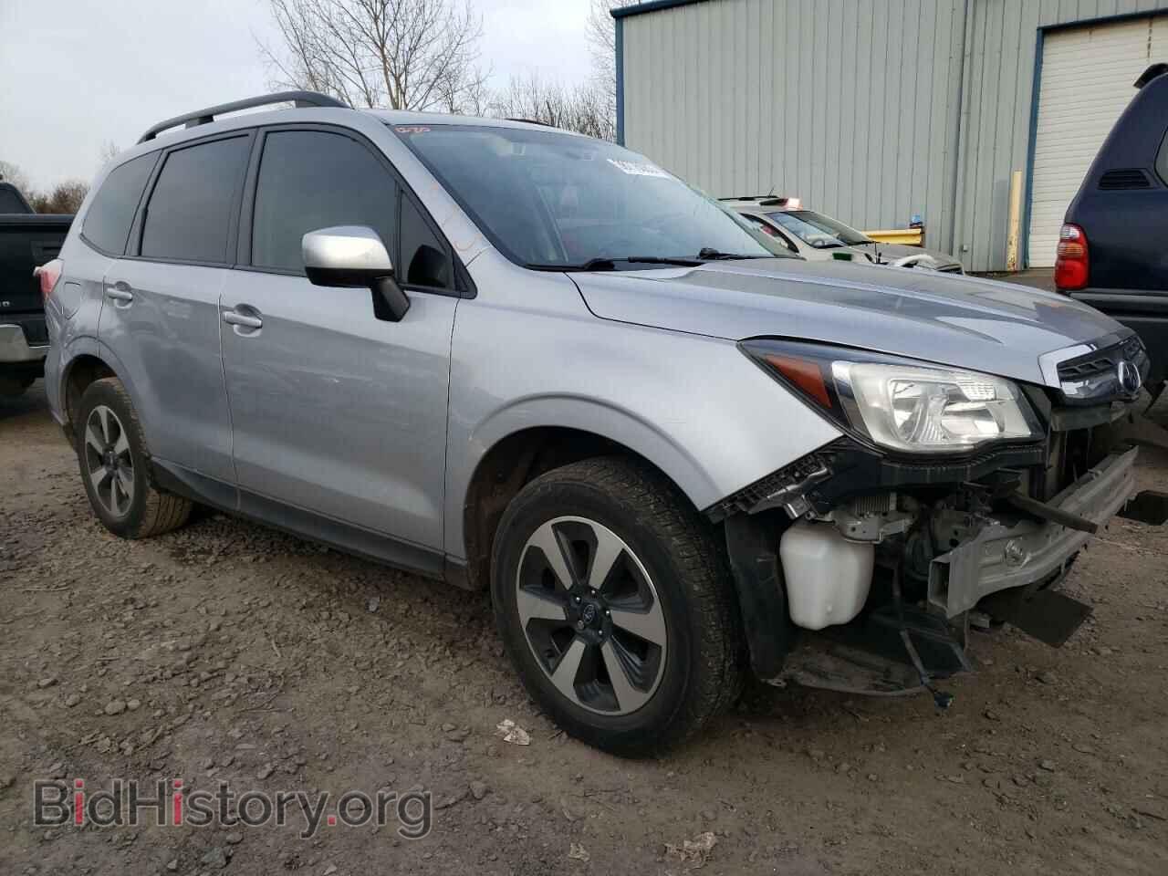 2017 SUBARU FORESTER - VIN: JF2SJAGC1HH420070 - Фото 4
