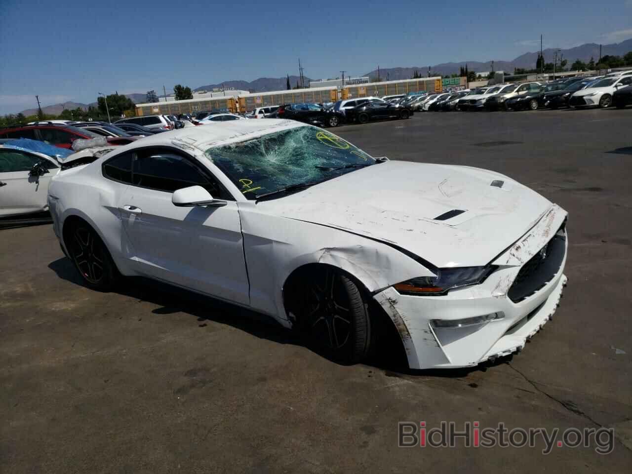 Photo 1FA6P8TH9L5147615 - FORD MUSTANG 2020