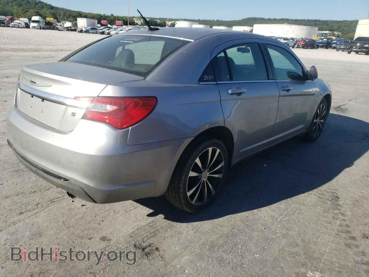 2013 CHRYSLER 200 - VIN: 1C3CCBBB6DN723010 - Фото 4