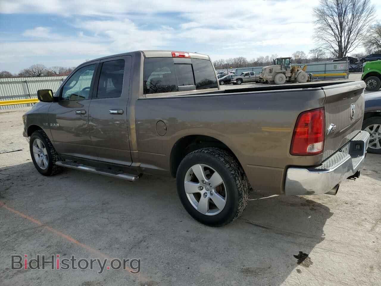 2010 DODGE RAM 1500 - VIN: 1D7RB1GT9AS206680 - Фото 2