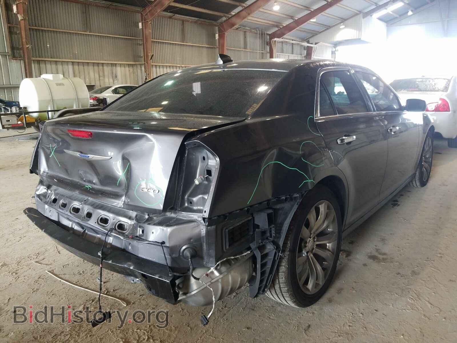 2019 CHRYSLER 300 - VIN: 2C3CCAEGXKH534190 - Фото 4