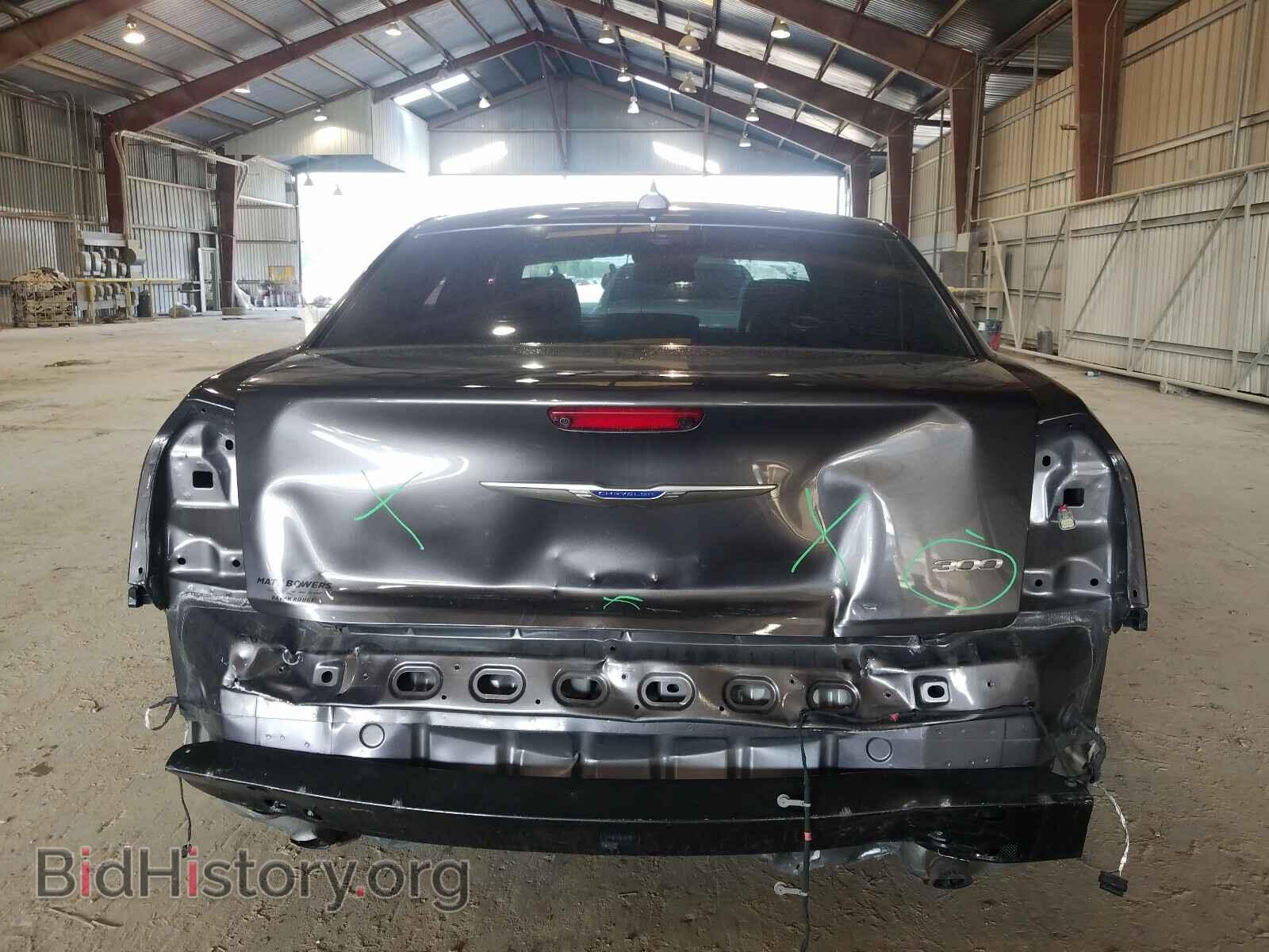 2019 CHRYSLER 300 - VIN: 2C3CCAEGXKH534190 - Фото 9