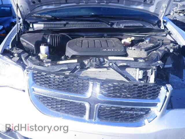 2011 Dodge CARAVAN (VIN 2D4RN5DG7BR768275) — photo 7 of 10