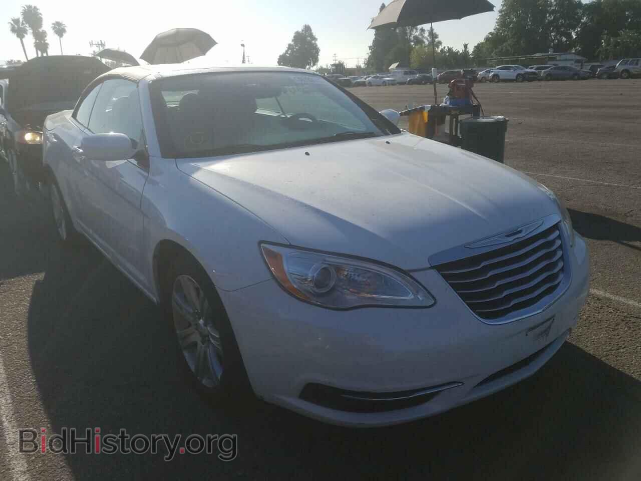 Фотография 1C3BCBEB7DN623246 - CHRYSLER 200 2013