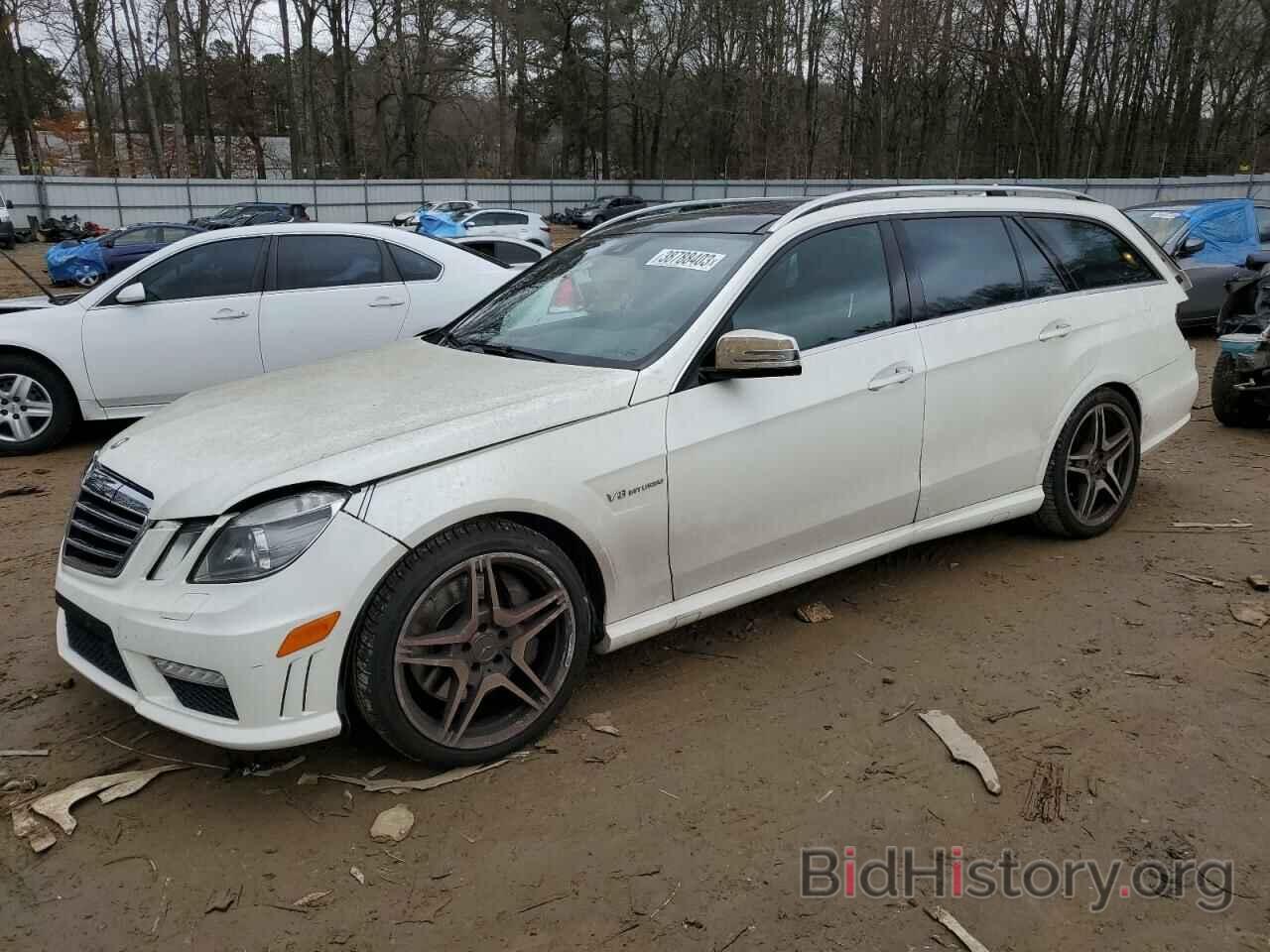 Photo WDDHH7EBXDA677755 - MERCEDES-BENZ E-CLASS 2013