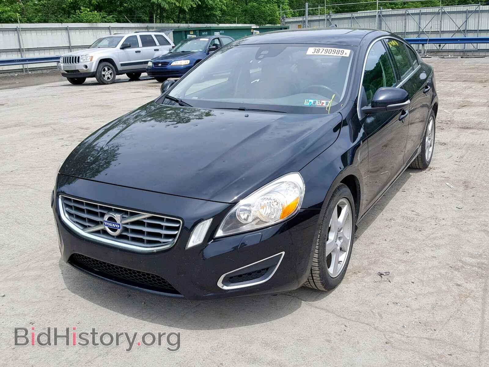 2013 VOLVO S60 - VIN: YV1612FS4D2203361 - Фото 2