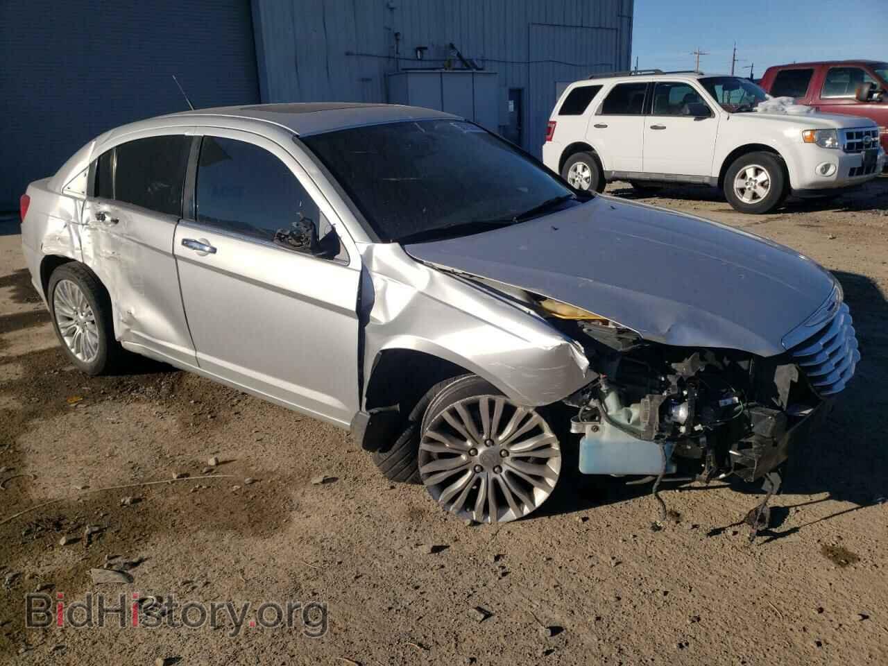 2011 CHRYSLER 200 - VIN: 1C3BC2FG5BN504828 - Фото 4