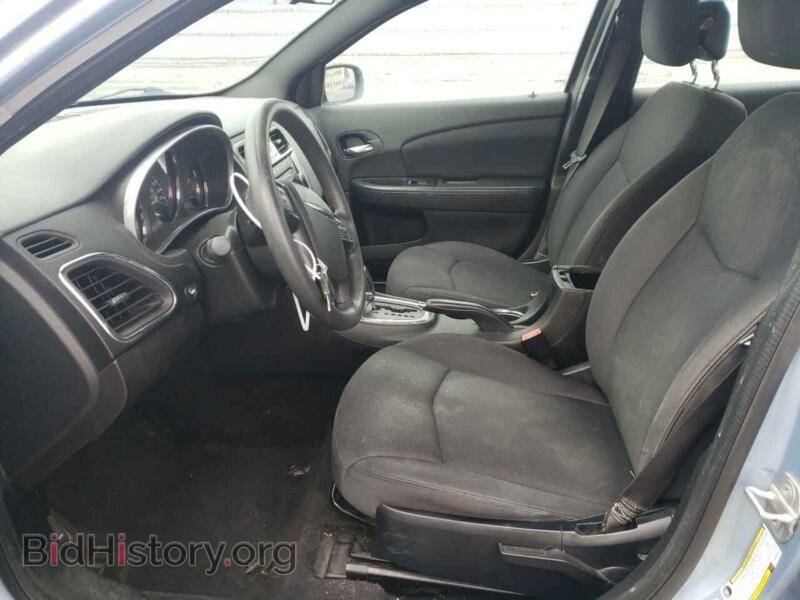 2013 Chrysler 200 (VIN 1C3CCBAB6DN670181) — photo 7 of 12