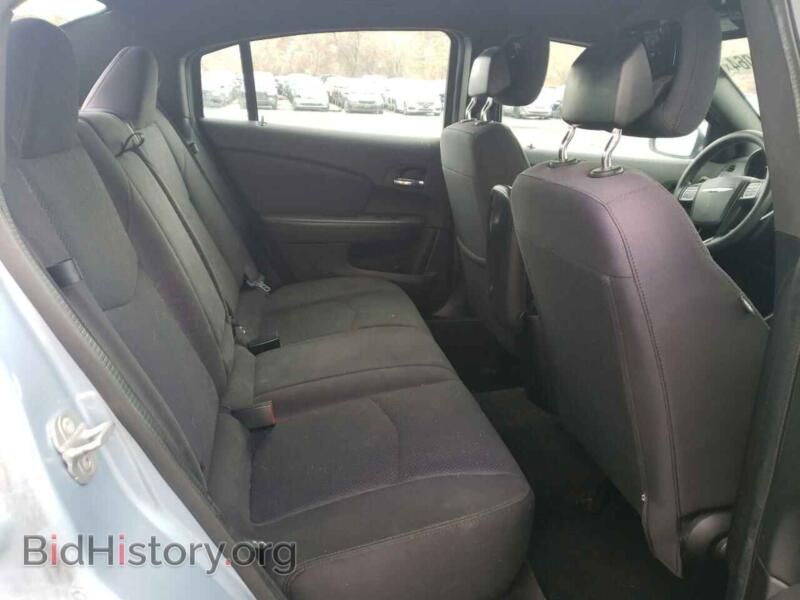 2013 Chrysler 200 (VIN 1C3CCBAB6DN670181) — photo 10 of 12