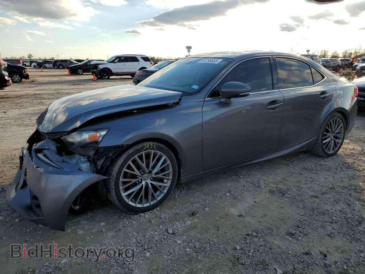 Фотография JTHBF1D22F5055309 - LEXUS IS 2015
