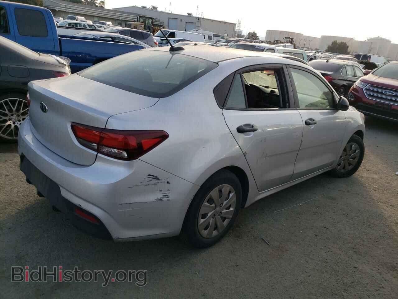2018 KIA RIO - VIN: 3KPA24AB5JE063111 - Фото 3