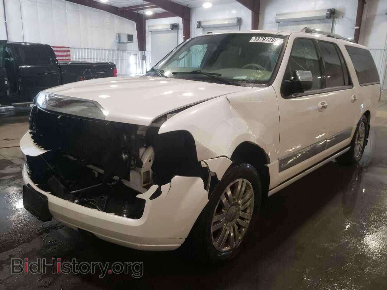 2012 LINCOLN NAVIGATOR - VIN: 5LMJJ3J55CEL01067 - Фото 2