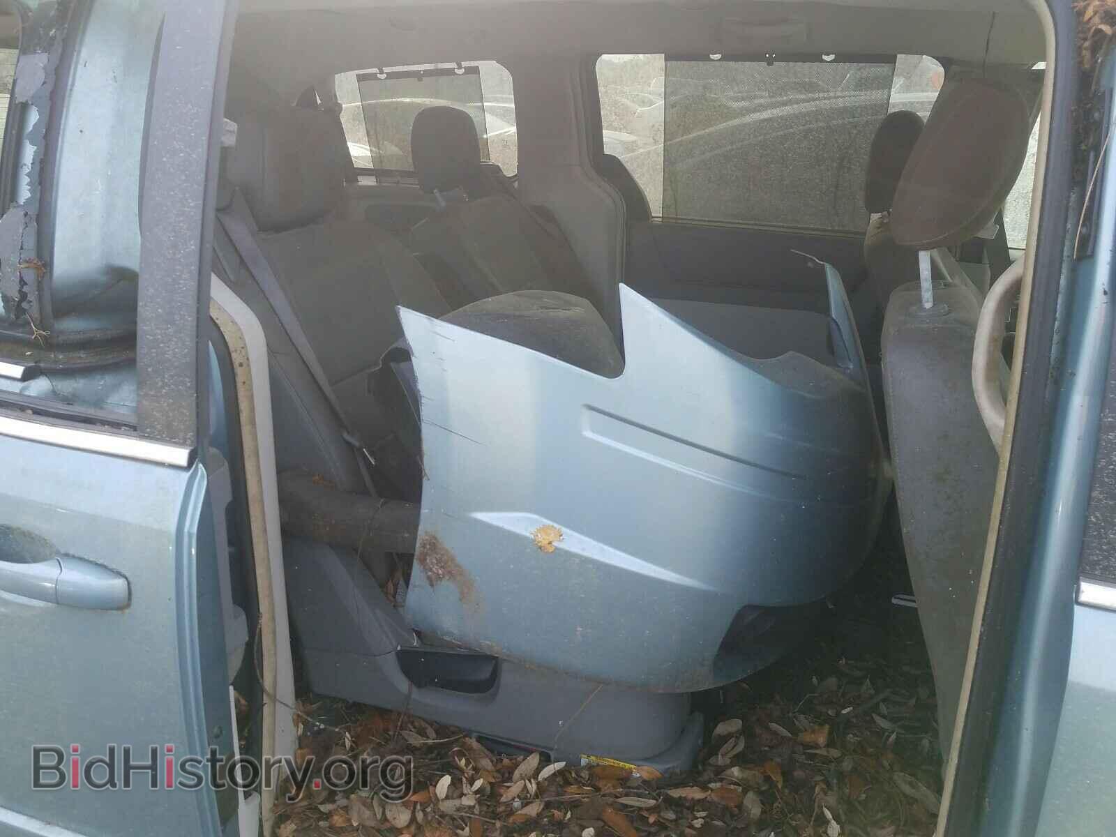 2008 CHRYSLER MINIVAN - VIN: 2A8HR54PX8R828645 - Фото 6