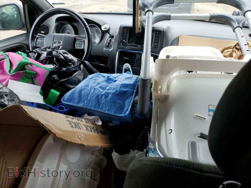 2015 Dodge CARAVAN (VIN 2C4RDGBG2FR692145) — photo 8 of 12
