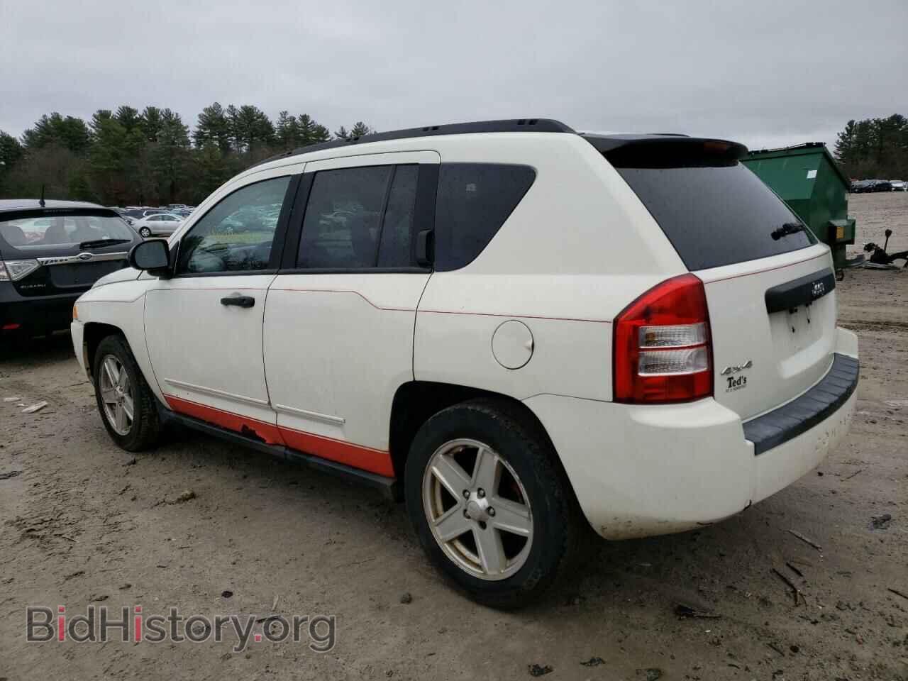 2009 JEEP COMPASS - VIN: 1J4FF47B99D120371 - Photo 2