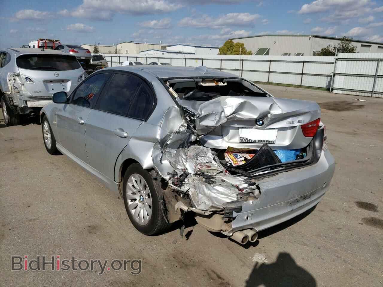 2009 BMW 3 SERIES - VIN: WBAPH73579E127705 - Фото 3
