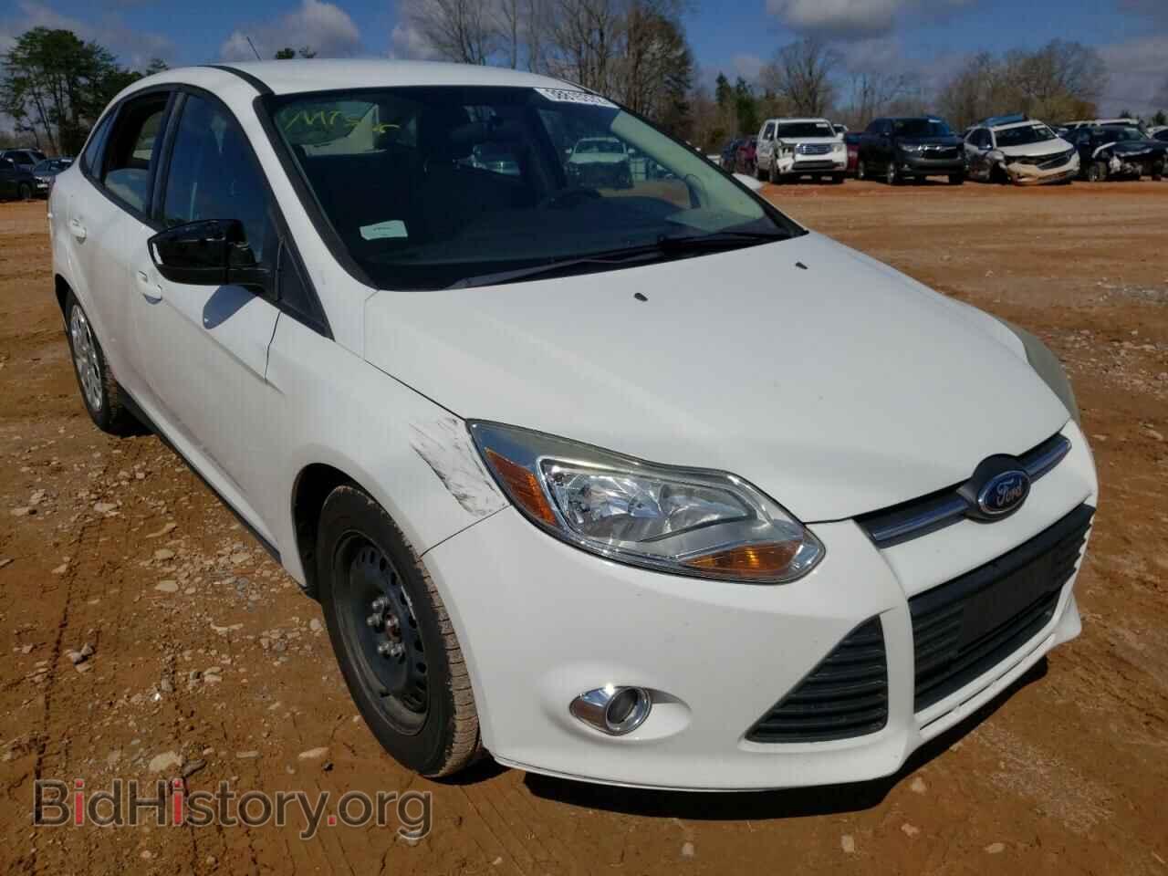 Photo 1FAHP3F23CL216765 - FORD FOCUS 2012