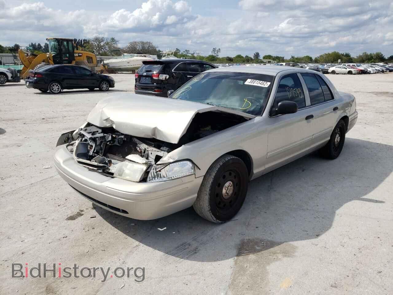 2010 FORD CROWN VIC - VIN: 2FABP7BV9AX118935 - Фото 2