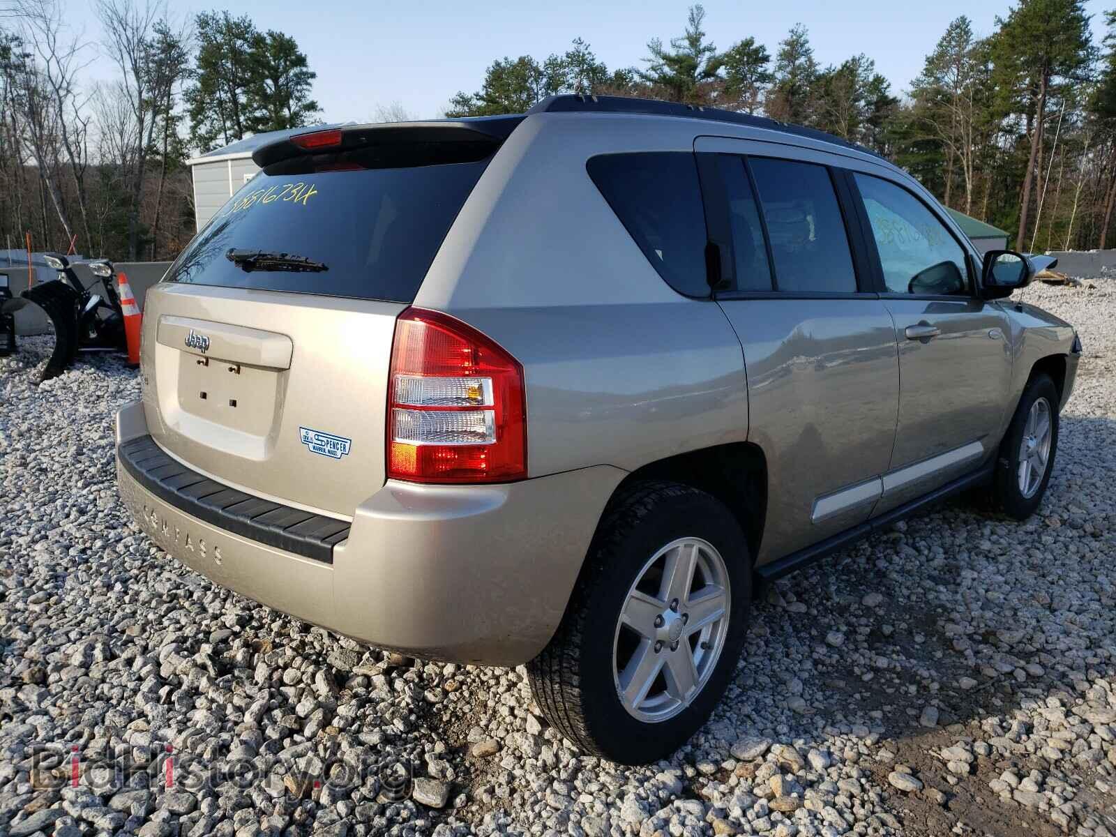 2010 JEEP COMPASS - VIN: 1J4NF1FB3AD640727 - Фото 4