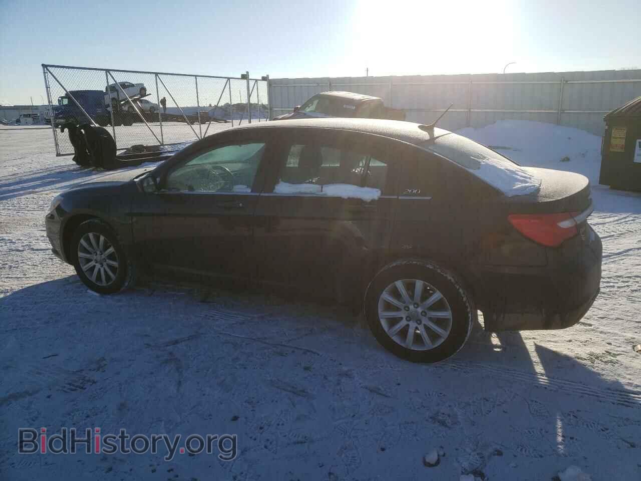 2013 CHRYSLER 200 - VIN: 1C3CCBBG0DN527916 - Фото 2