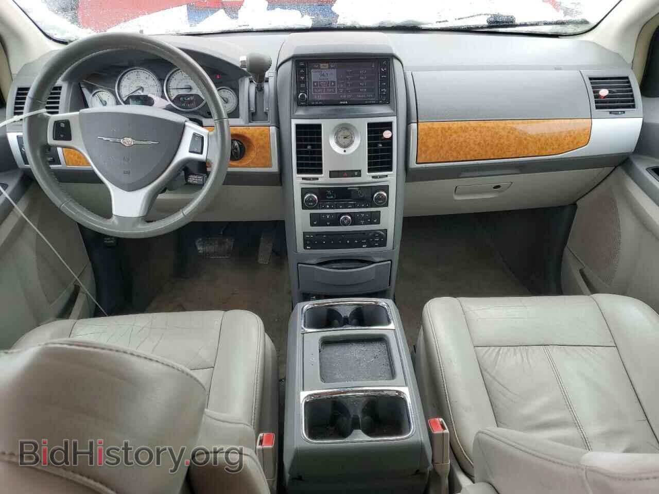 2009 CHRYSLER MINIVAN - VIN: 2A8HR64X49R701459 - Фото 8