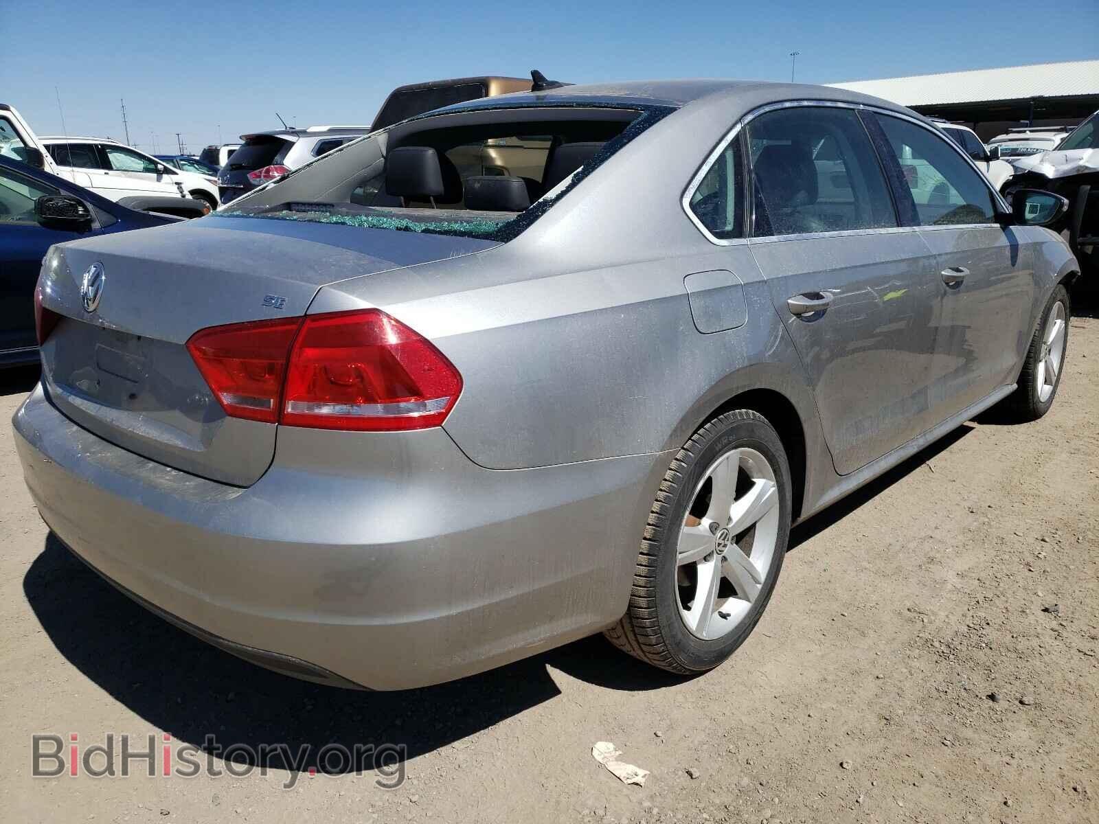 2012 VOLKSWAGEN PASSAT - VIN: 1VWBP7A33CC040059 - Фото 4