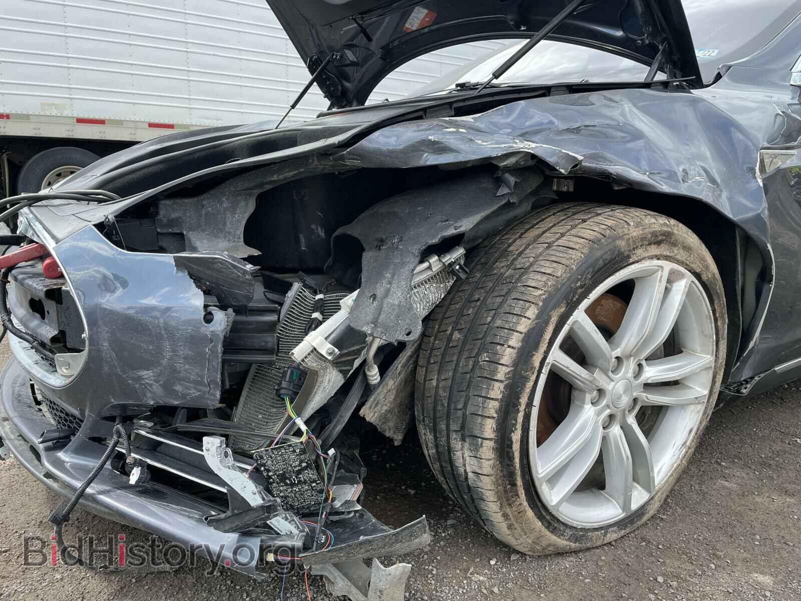 2014 TESLA MODEL S - VIN: 5YJSA1H15EFP62368 - Фото 6