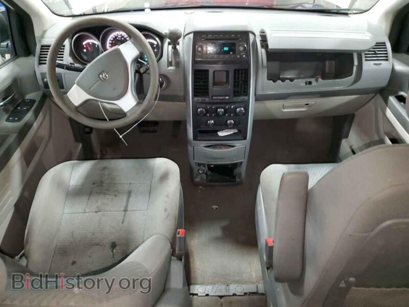 2010 Dodge CARAVAN (VIN 2D4RN4DE0AR498586) — фото 8 из 13