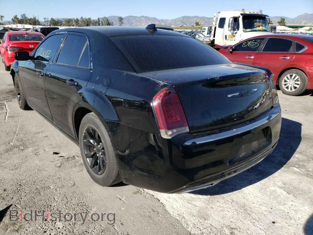 2015 CHRYSLER 300 - VIN: 2C3CCAAG9FH841961 - Фото 2