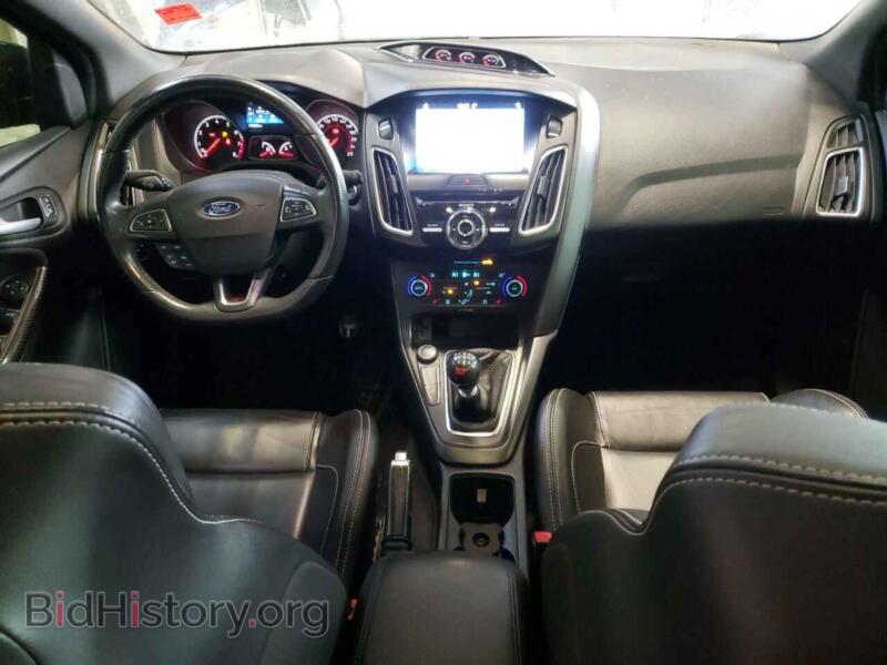 2017 Ford FOCUS (VIN 1FADP3L94HL344973) — photo 8 of 13
