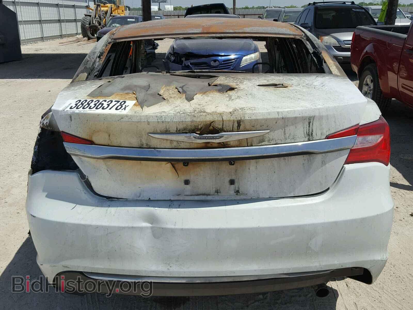 2012 CHRYSLER 200 - VIN: 1C3CCBAB9CN236089 - Фото 9