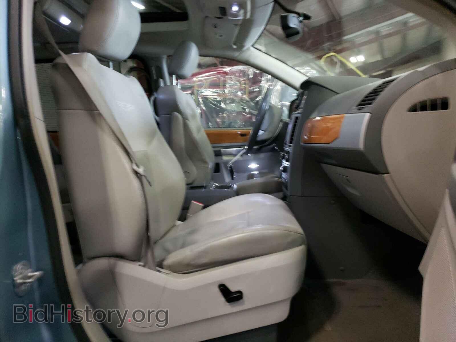 2008 CHRYSLER MINIVAN - VIN: 2A8HR64X08R718712 - Фото 5
