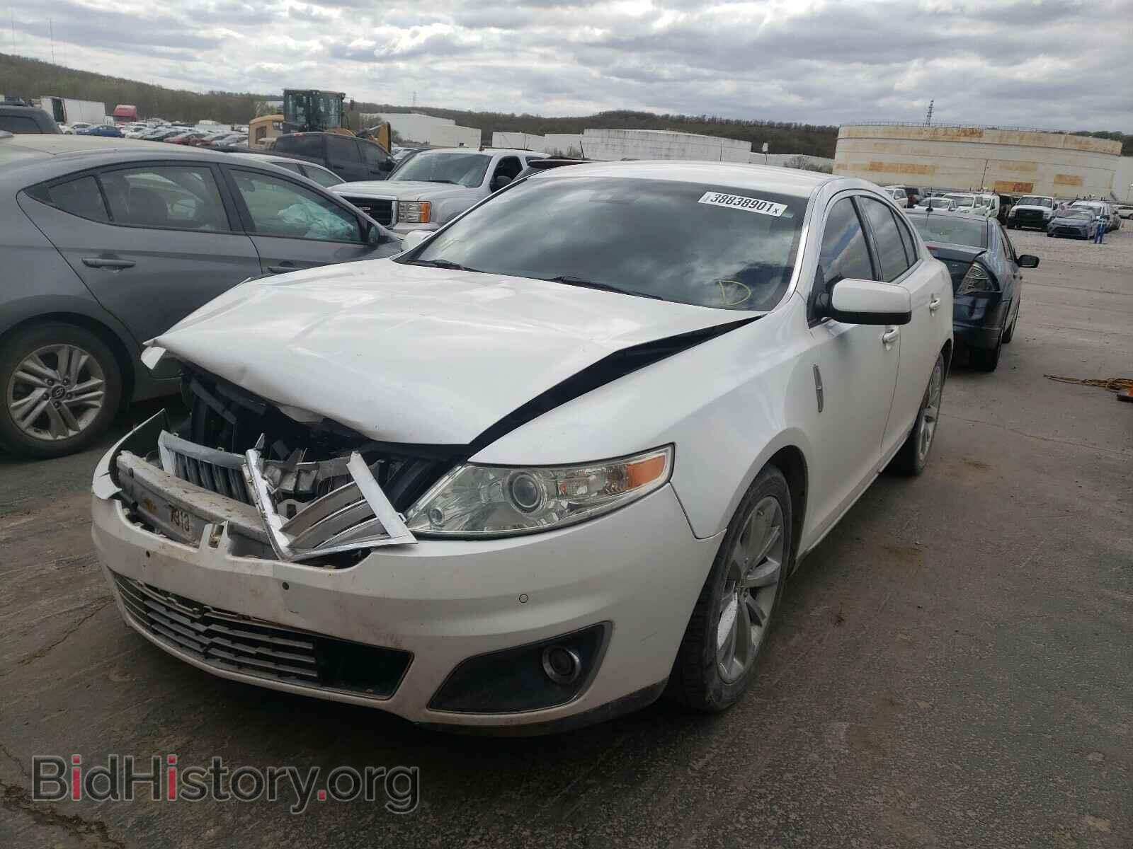 2011 LINCOLN MKS - VIN: 1LNHL9DR2BG600581 - Фото 2