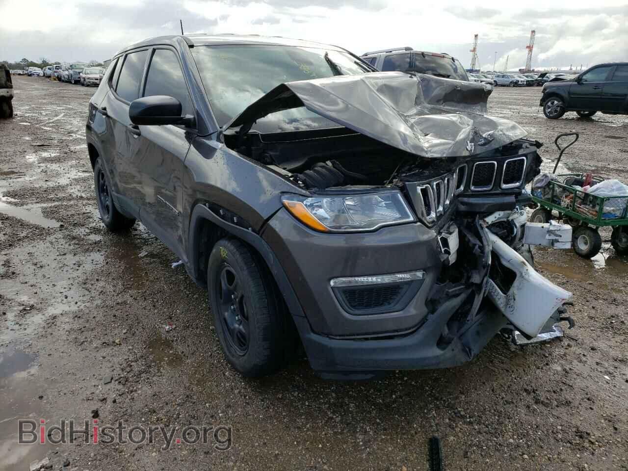 Фотография 3C4NJCAB8HT652500 - JEEP COMPASS 2017