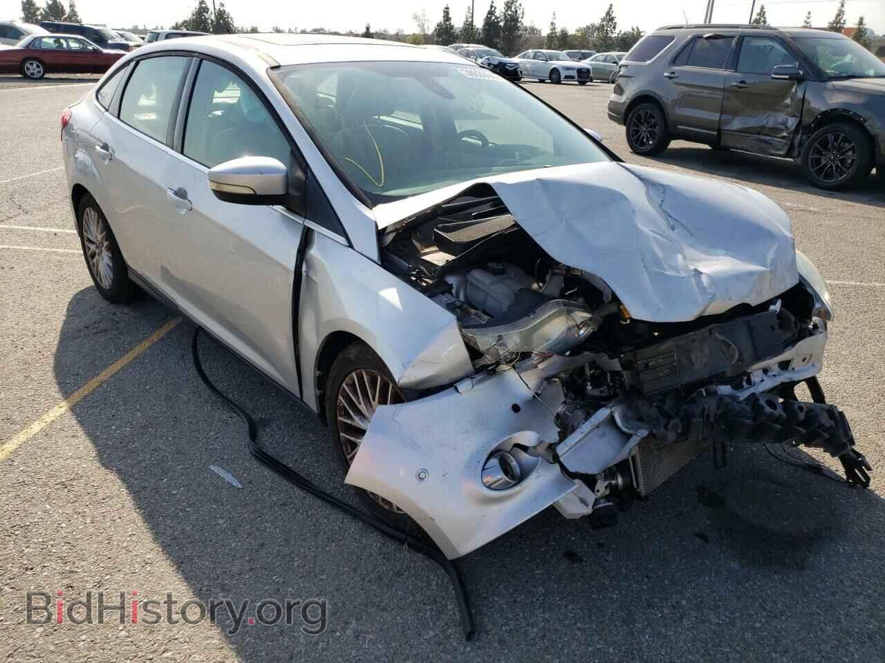 Фотография 1FAHP3H23CL386332 - FORD FOCUS 2012