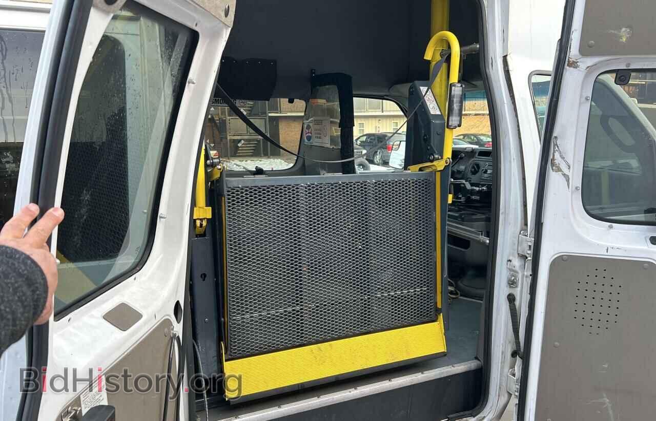 2010 FORD ECONOLINE - VIN: 1FBSS3BL7ADB02955 - Фото 5