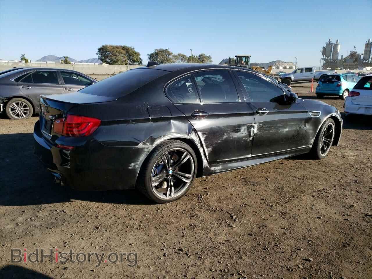 2013 BMW M5 - VIN: WBSFV9C55DD095475 - Фото 3