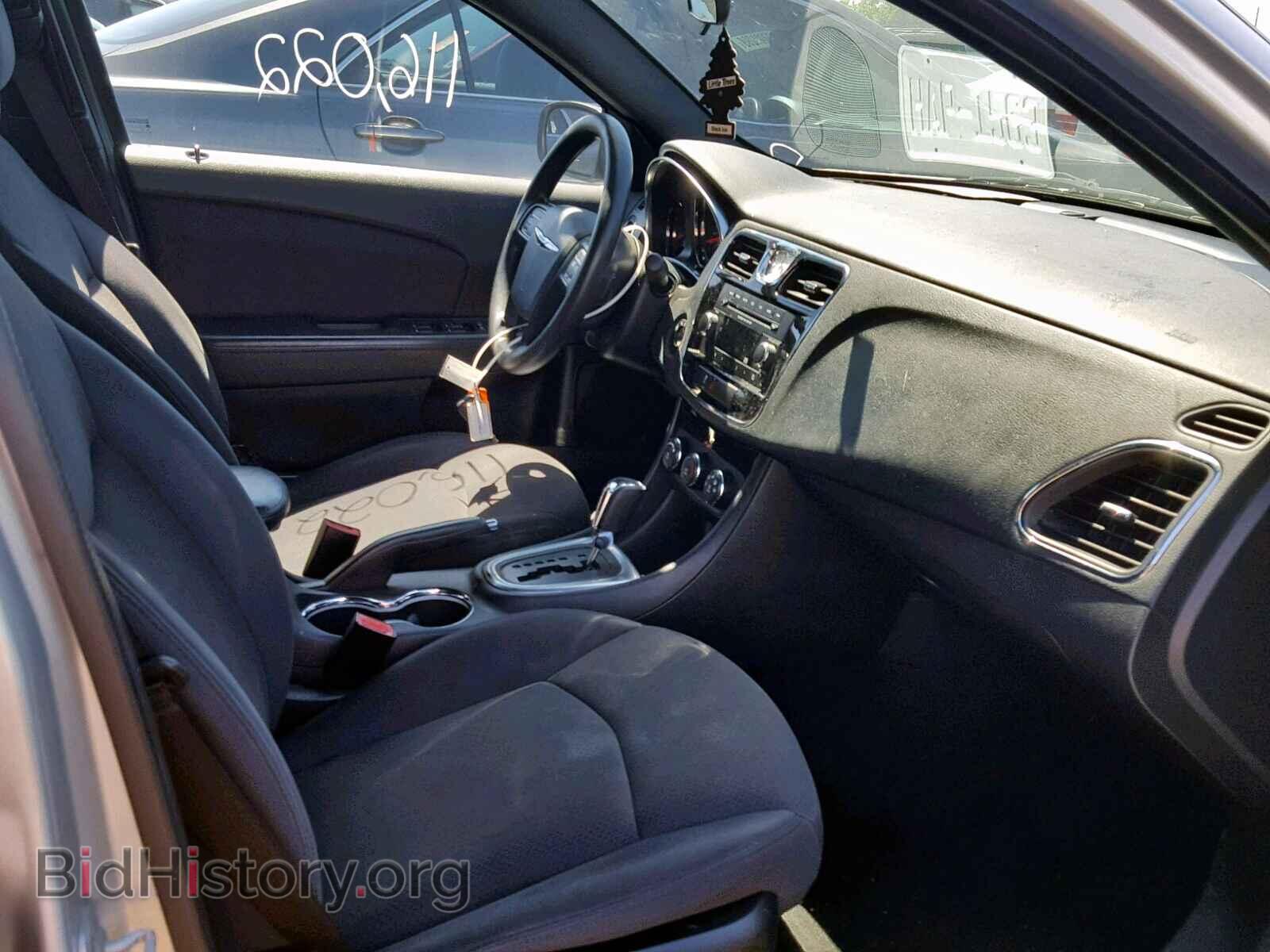 2012 CHRYSLER 200 - VIN: 1C3CCBAB5CN272944 - Фото 5