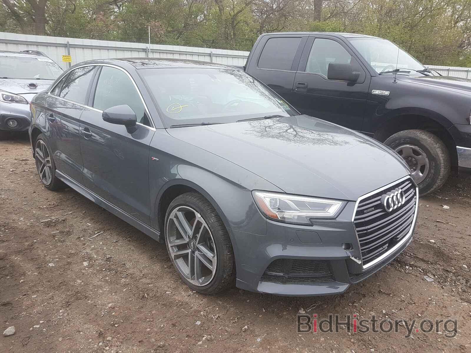 Photo WAUJ8GFF3J1042382 - AUDI A3 2018