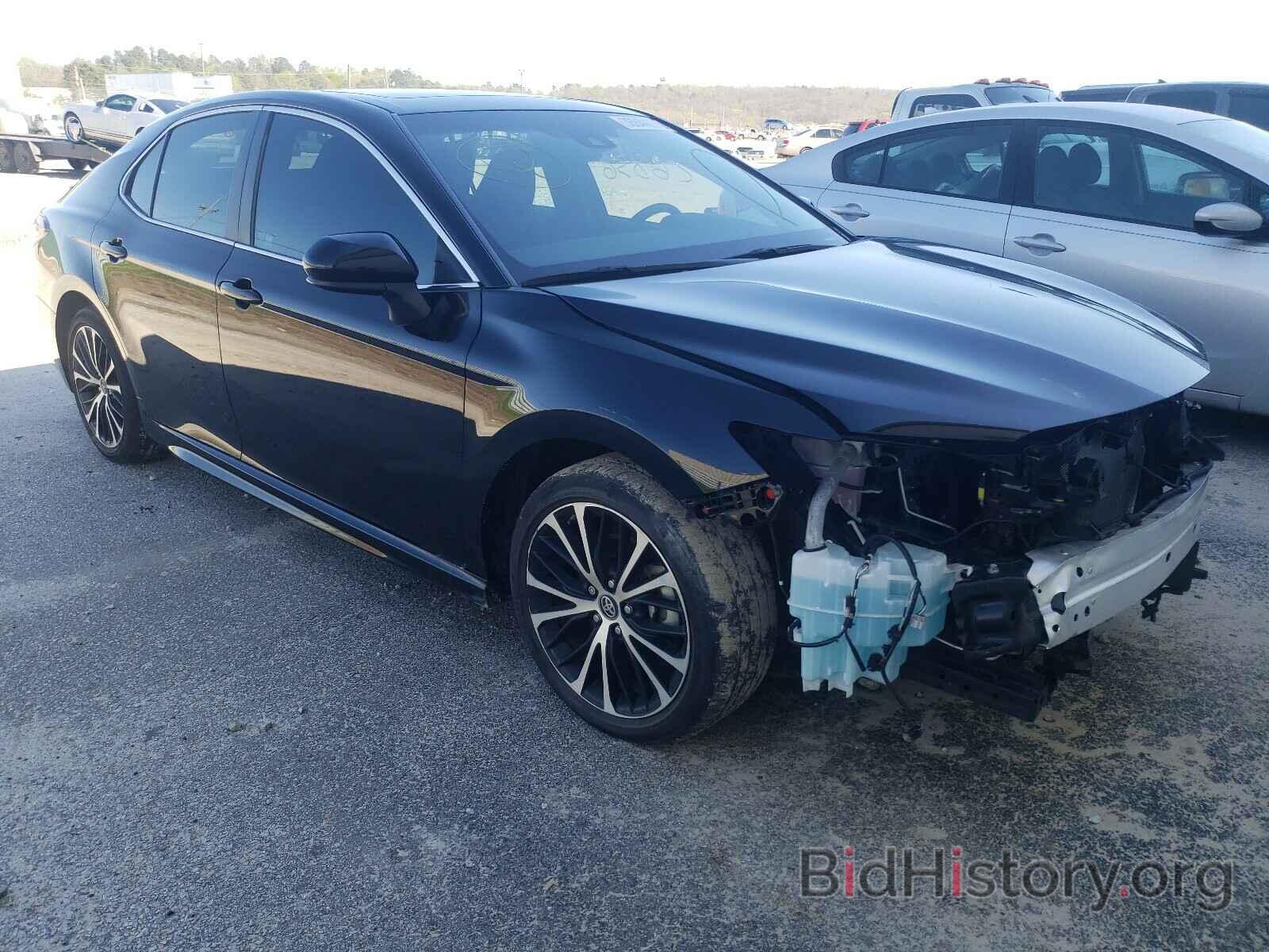 Photo 4T1B11HK1JU669773 - TOYOTA CAMRY 2018