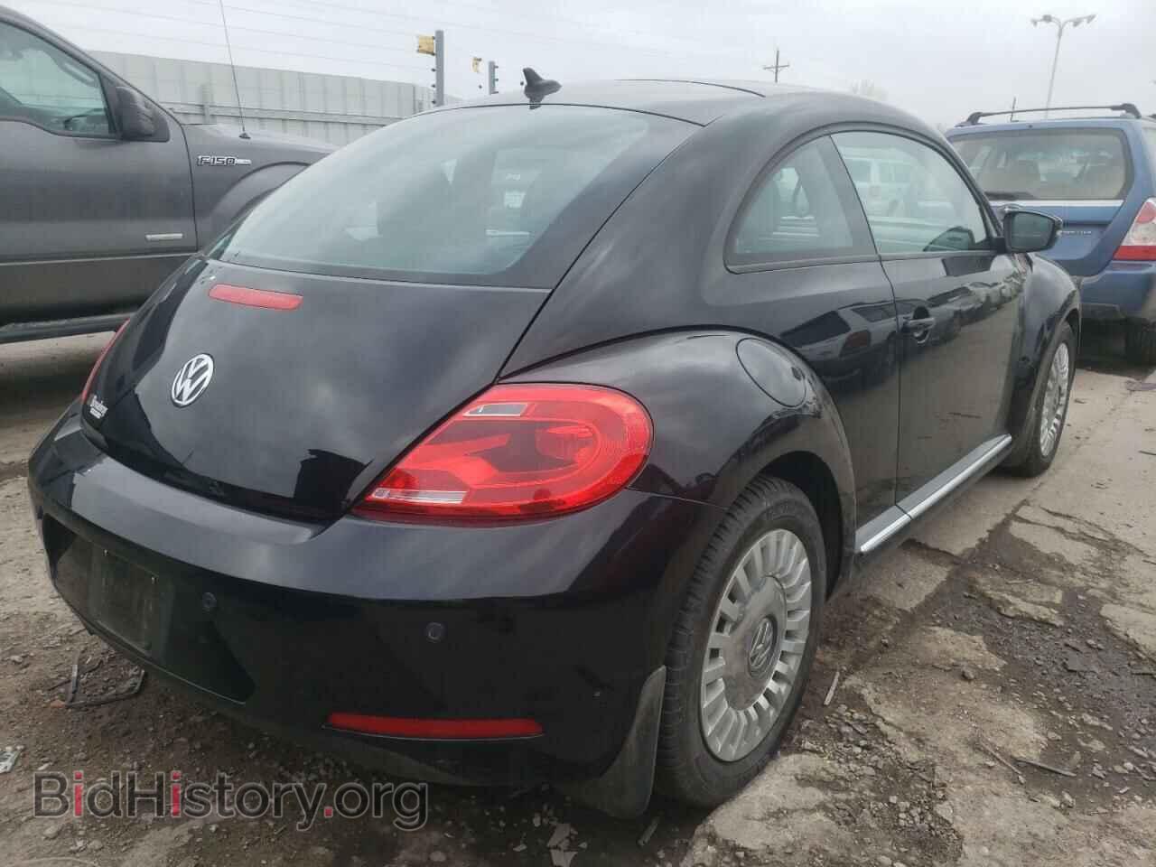 2013 VOLKSWAGEN BEETLE - VIN: 3VWJP7AT9DM692292 - Фото 4
