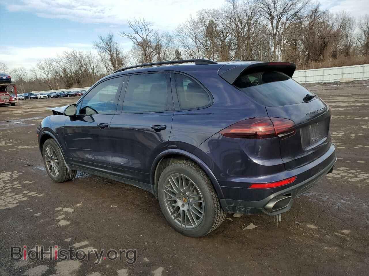 2017 PORSCHE CAYENNE - VIN: WP1AA2A23HKA83371 - Фото 2
