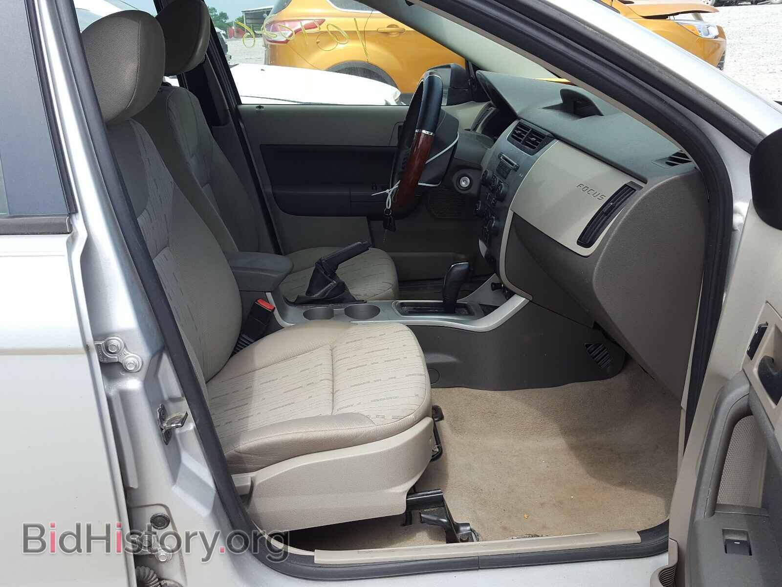 2009 FORD FOCUS - VIN: 1FAHP35N19W108132 - Фото 5