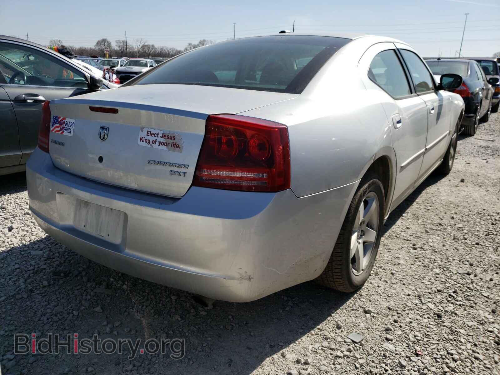 2010 DODGE CHARGER - VIN: 2B3CA3CV4AH223692 - Фото 4