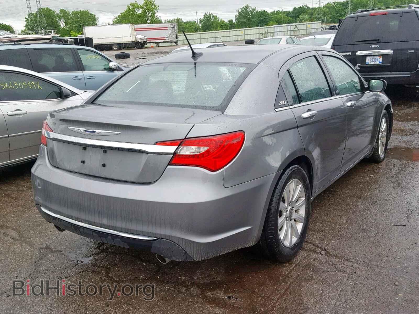 2013 CHRYSLER 200 - VIN: 1C3CCBCG9DN747117 - Фото 4