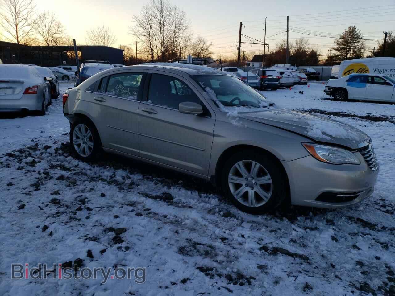 2013 CHRYSLER 200 - VIN: 1C3CCBBB8DN732145 - Фото 4