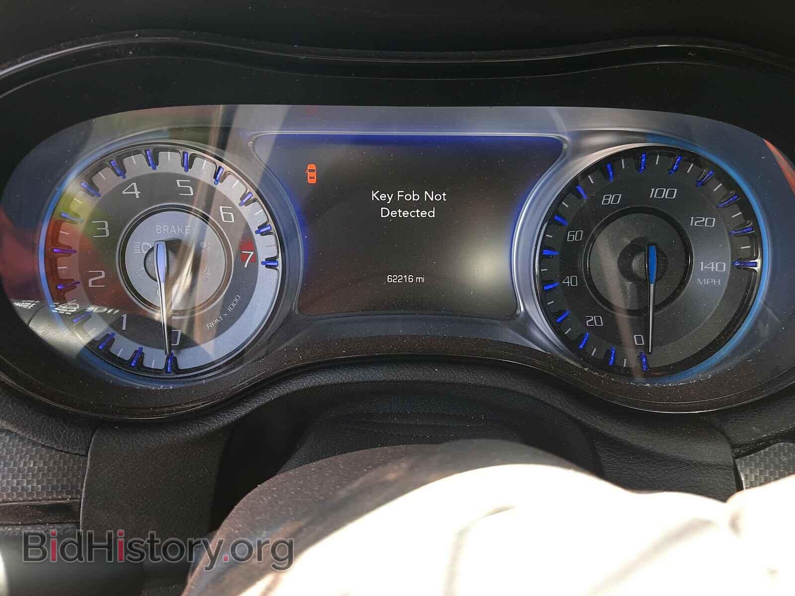 2015 CHRYSLER 300 - VIN: 2C3CCABG8FH905258 - Фото 8