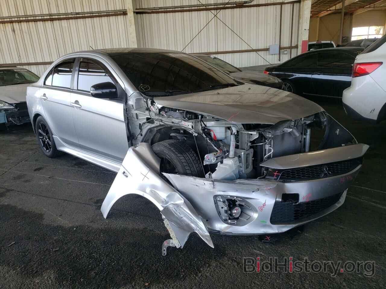 Photo JA32U2FU1HU010963 - MITSUBISHI LANCER 2017